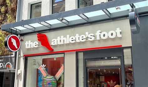 athlete's foot store locator.